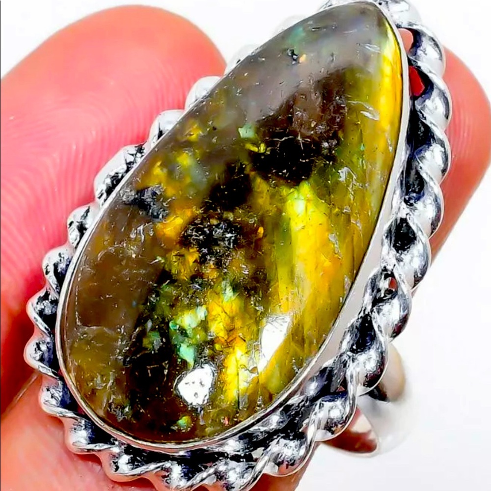 Labradorite Gemstone Handmade 925 Sterling Silver Jewelry Ring Size 8
